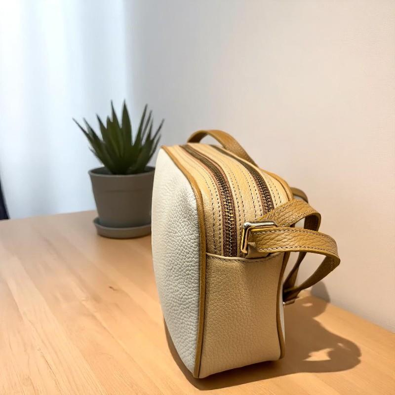 trico beige